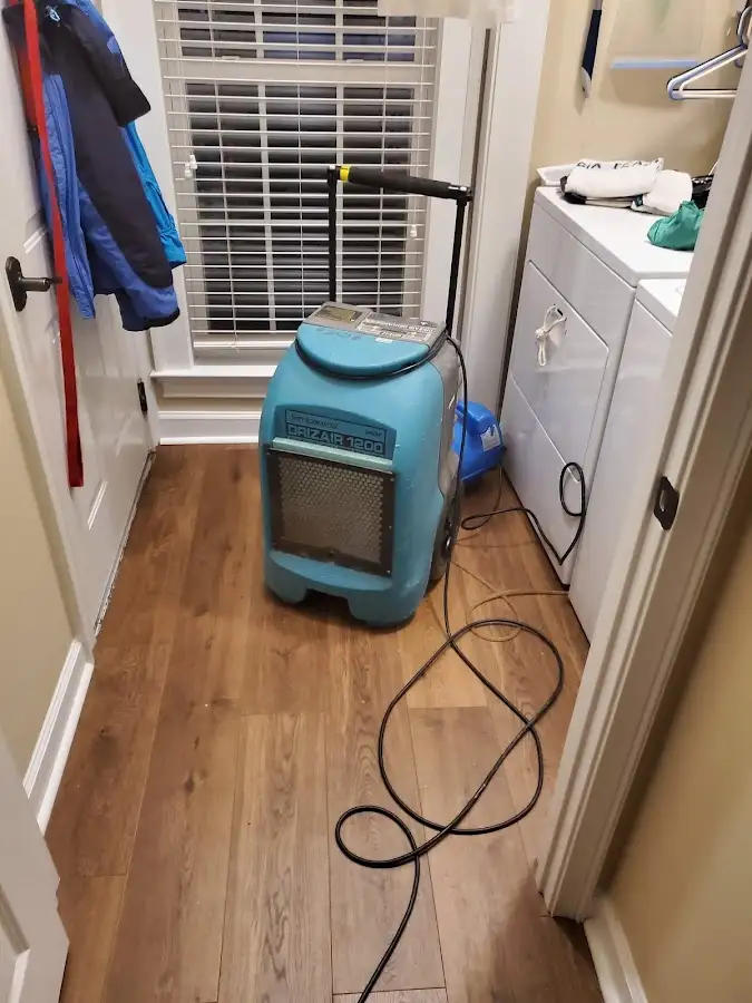 Commercial dehumidifier deployed for Crawl Space Restoration in Atlantic City